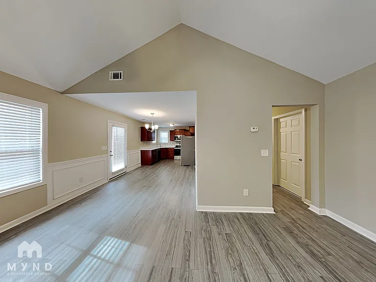 205 Ivy Ct — Photo 7