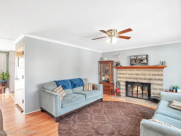 495 Joanna K Ave, White Lake, MI 48386