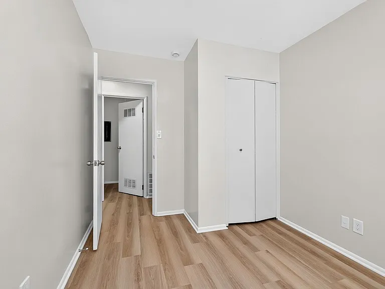 5168 Mapleridge Dr — Photo 14
