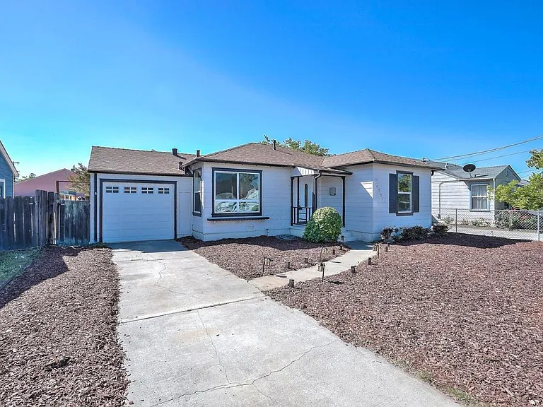 6722 George Ave — Photo 1