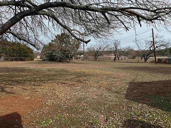 3rd image of 310 Fawn Hill Drive