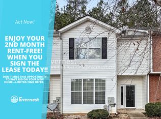 7688 Creekside Ln, Riverdale, GA 30296