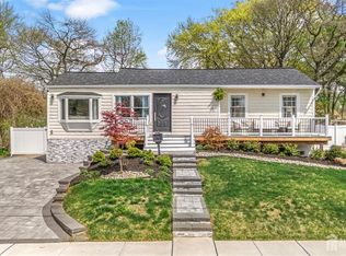 31 Virginia Ave, Hazlet, NJ 07730