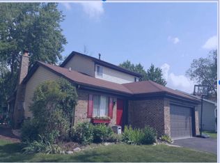 2412 Kildeer St, Woodridge, IL 60517