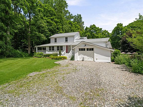 3rd image of 324 Haverstraw Road