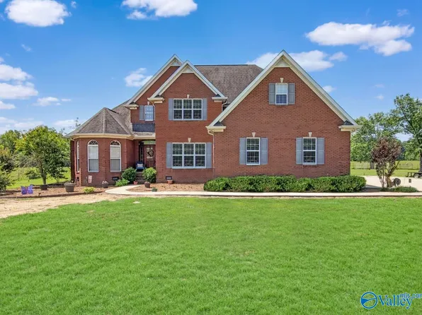 3964 County Road 343, Mount Hope, AL 35651