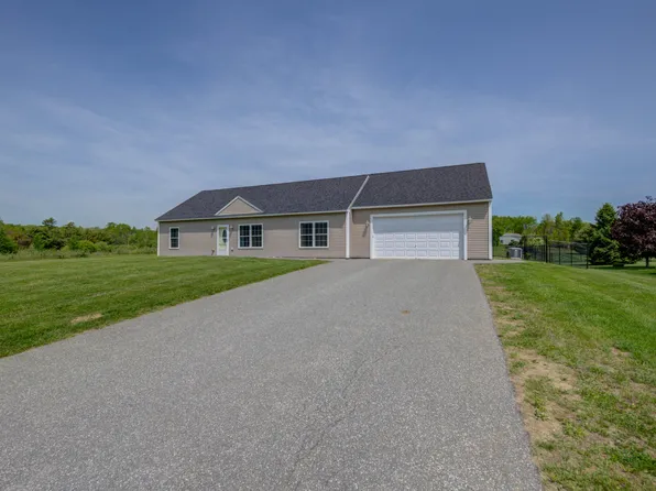 13 Sunrise Drive, Hallowell, ME 04347