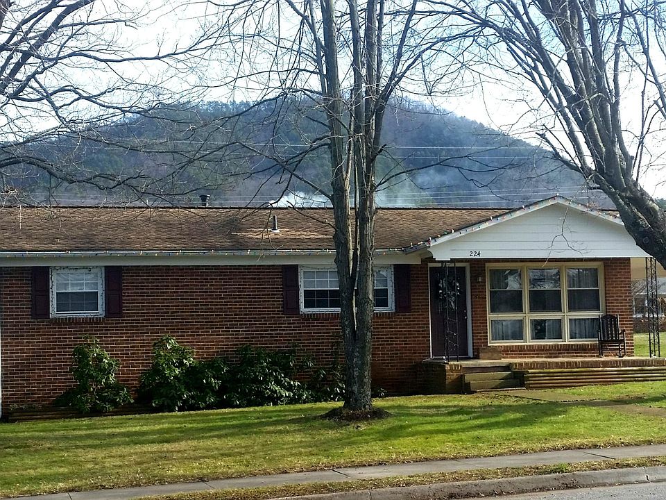 1st image of 224 Magnolia Ave