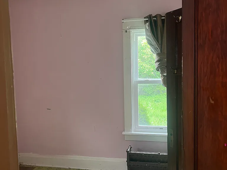 87 Hazelwood Ave — Photo 5