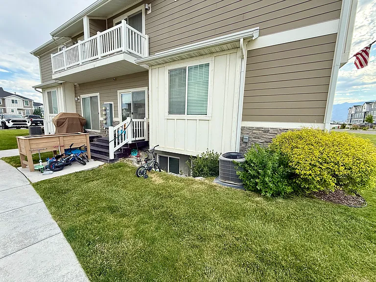1754 E Skyline Dr #K-4 — Photo 2
