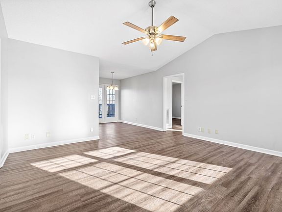 5th image of 1329 Burchett Dr