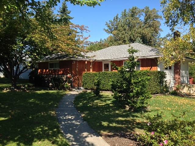 2nd image of 315 Clover Ln