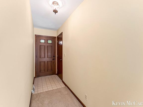 5th image of 1746 Edgewood Ave SE