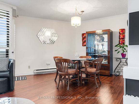 5th image of 300 Mill Rd #Penthouse 30