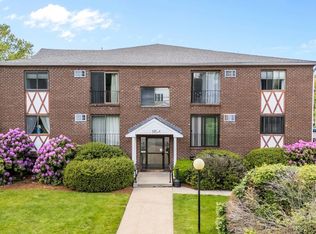 127 King St APT 104, Franklin, MA 02038