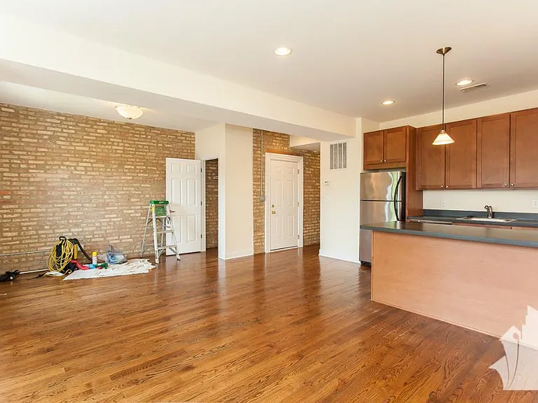 2834 N Albany Ave #2834G — Photo 5
