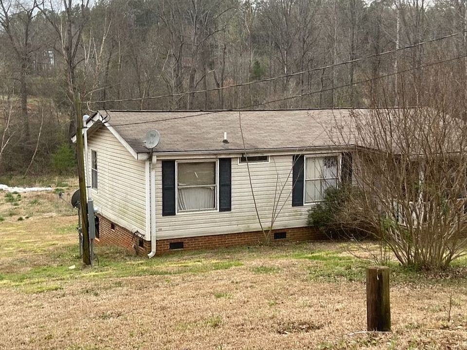 2nd image of 131 Cannon Ford Rd