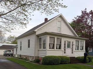 121 N 9th St, Decatur, IN 46733