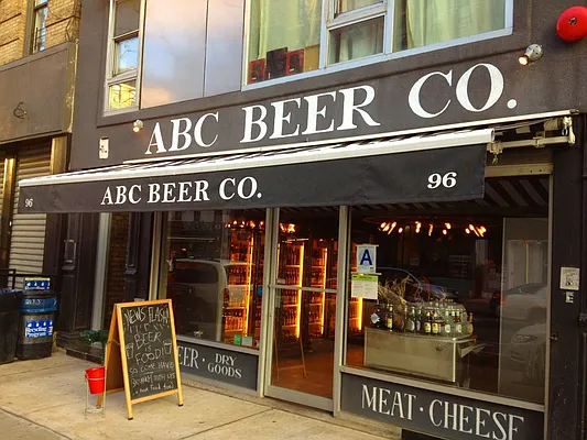 Rented by Living New York | media 35