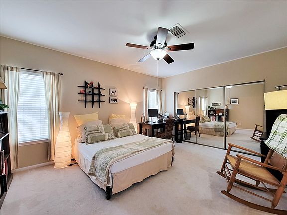 3rd image of 3032 Holly Hall St #3032