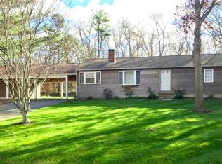 8 Salt Kettle Ln, Sandwich, MA 02563