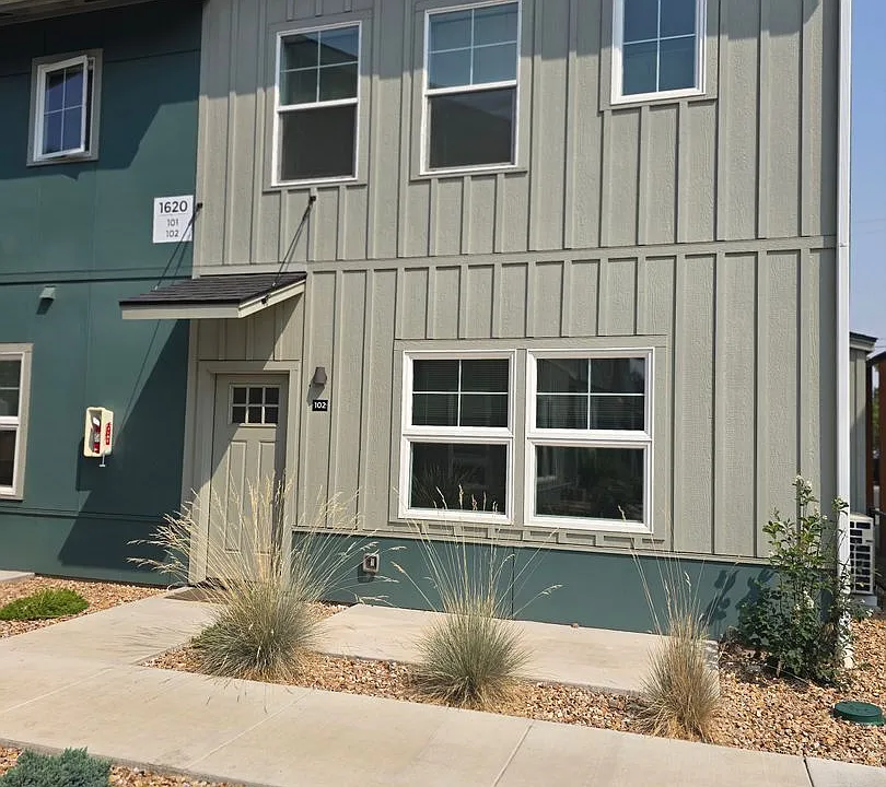 1620 SW Juniper Ave