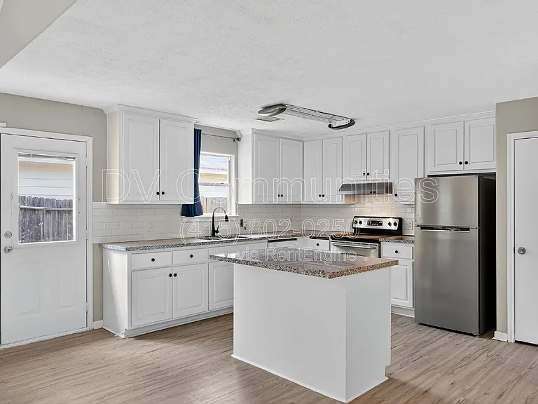 16350 Many Trees Ln — Photo 1
