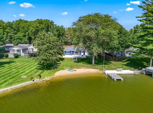 181 Dons Dr, Quincy, MI 49082