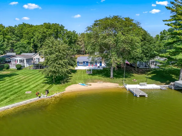 181 Dons Dr, Quincy, MI 49082