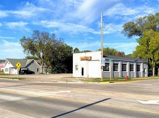 716 S Marquette Rd, Prairie Du Chien, WI 53821