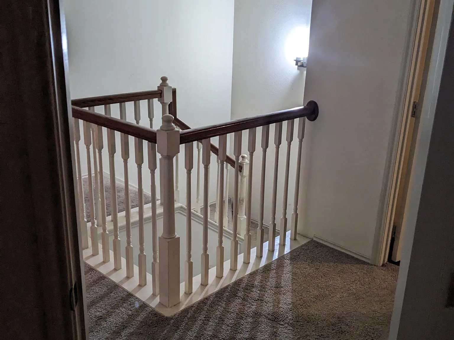 4 bed, 3.5 bath, 2411 sqft, $2,500 — Photo 1