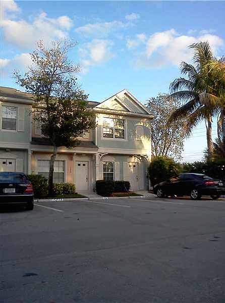 1st image of 16609 Hemingway Dr