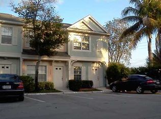 16609 Hemingway Dr, Fort Lauderdale, FL 33326