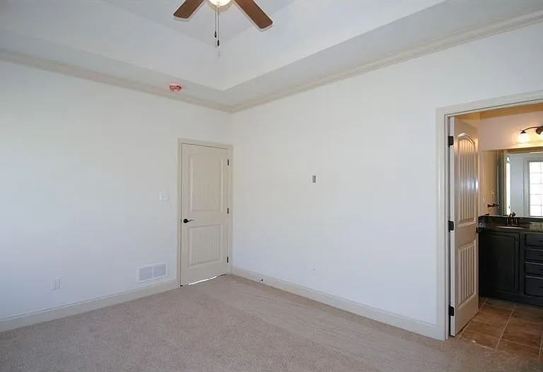 1303 Gantry Ct — Photo 8