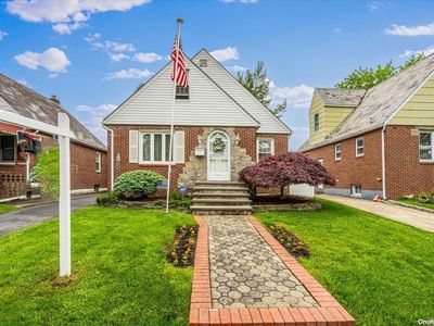 80-22 247th Street, Jamaica, NY, 11426