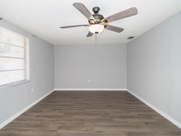 7911 Foxwood Dr — Photo 19