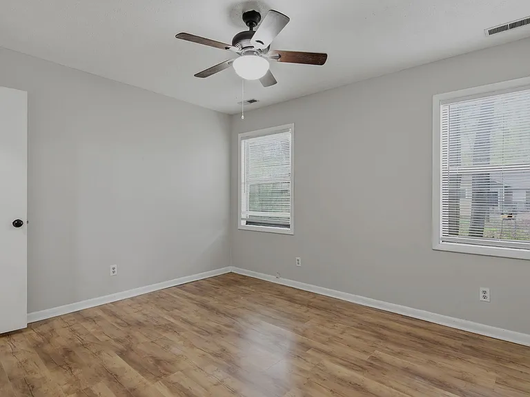 6984 Timberwood Dr — Photo 29