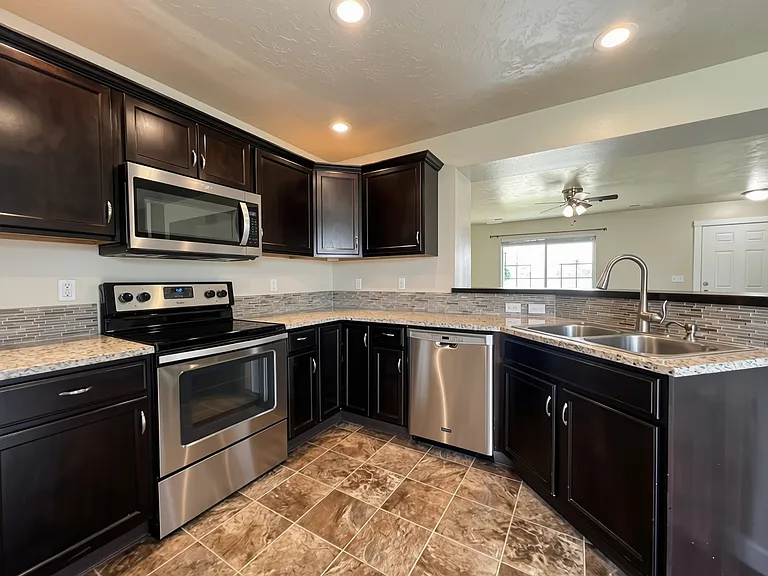 15876 Boulder Ridge Way — Photo 11