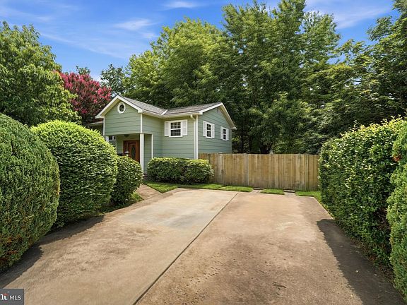 5th image of 14307 Fairview Ln
