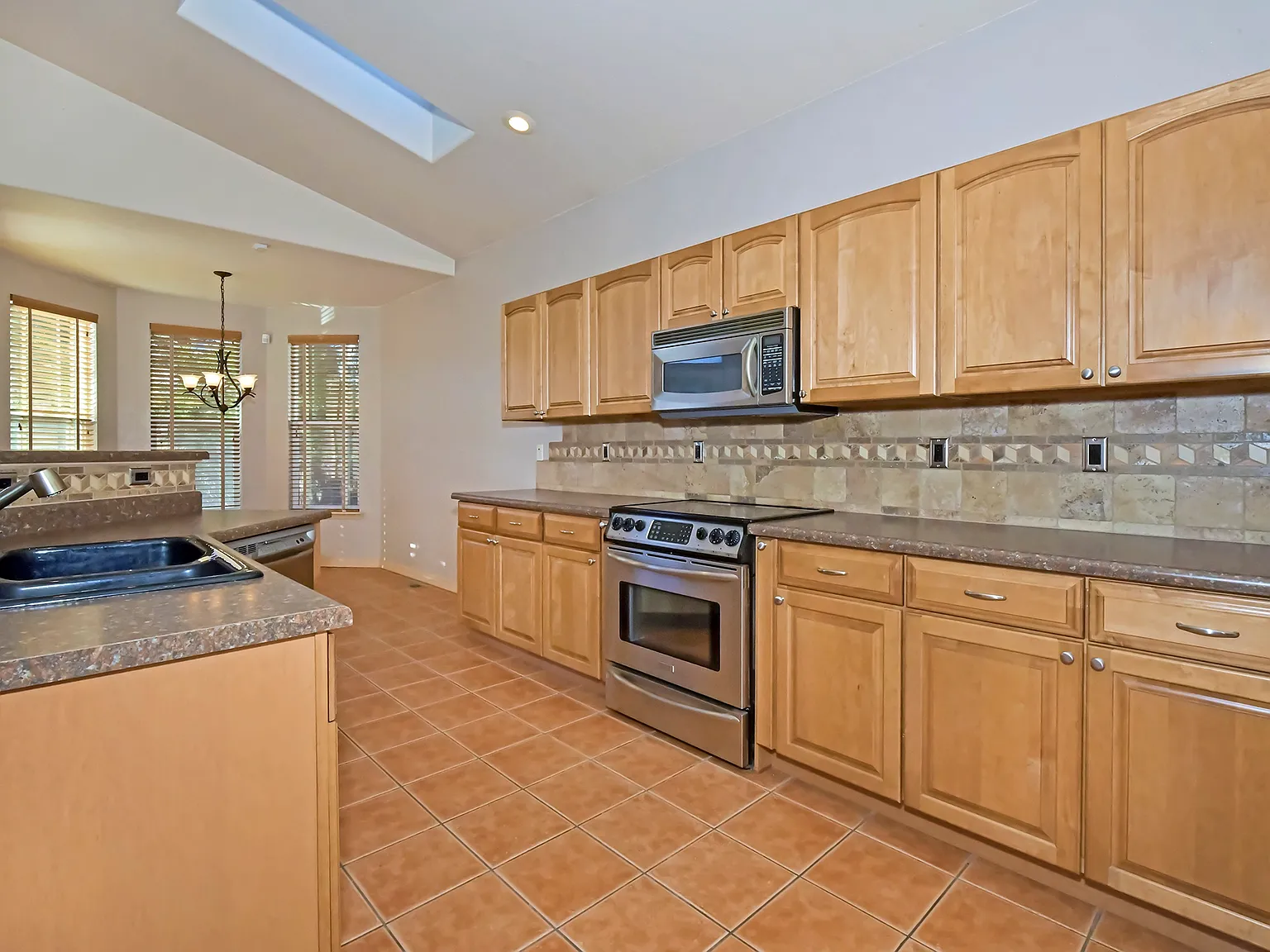 560 Crown Hill Mesa Dr — Photo 3