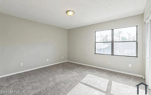 8781 Whispering Pines Dr — Photo 15