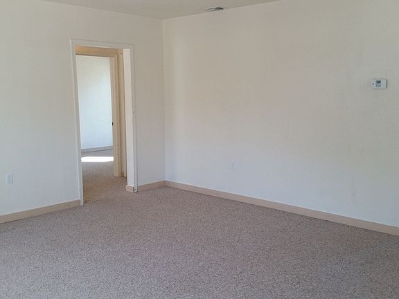 5th image of 1808 Evergreen Ave