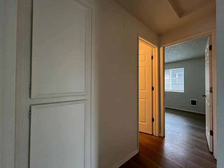 Inviting 2 Bedroom Home with Open Layout, Stainless Steel Appliances & Private Outdoor Retreat — Photo 20