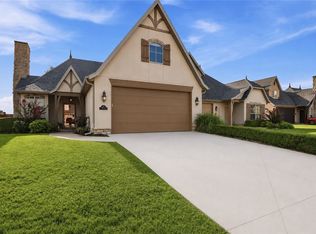1607 Park St #1605, Lowell, AR 72745