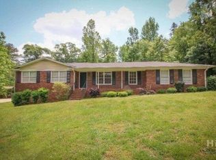 220 Providence Rd, Athens, GA 30606