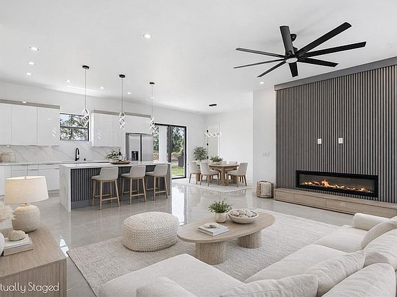 4th image of 1122 Edelweiss St E