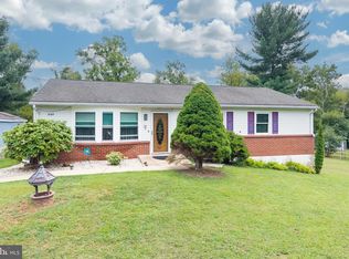 537 Schoolhouse Rd, Pottstown, PA 19465