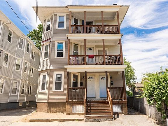 2nd image of 3 Mount Vernon St