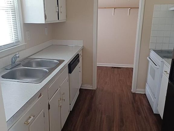5th image of 257 Hedgewood Ct