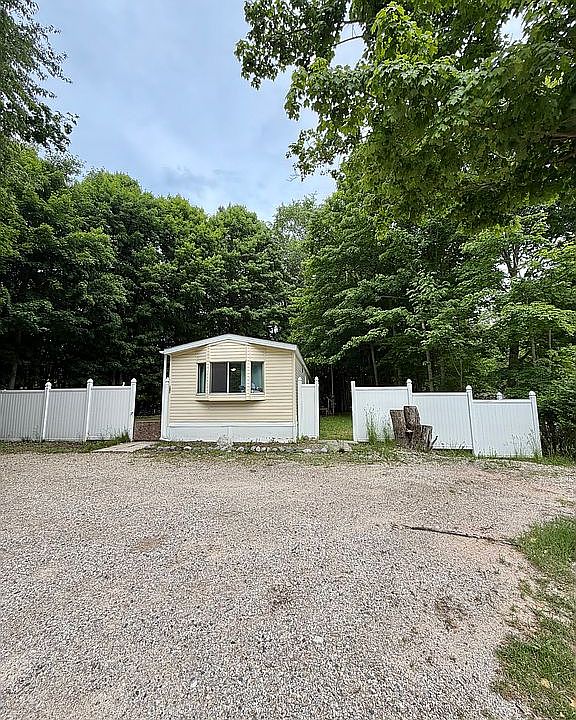 1st image of 580 Crystal Ave